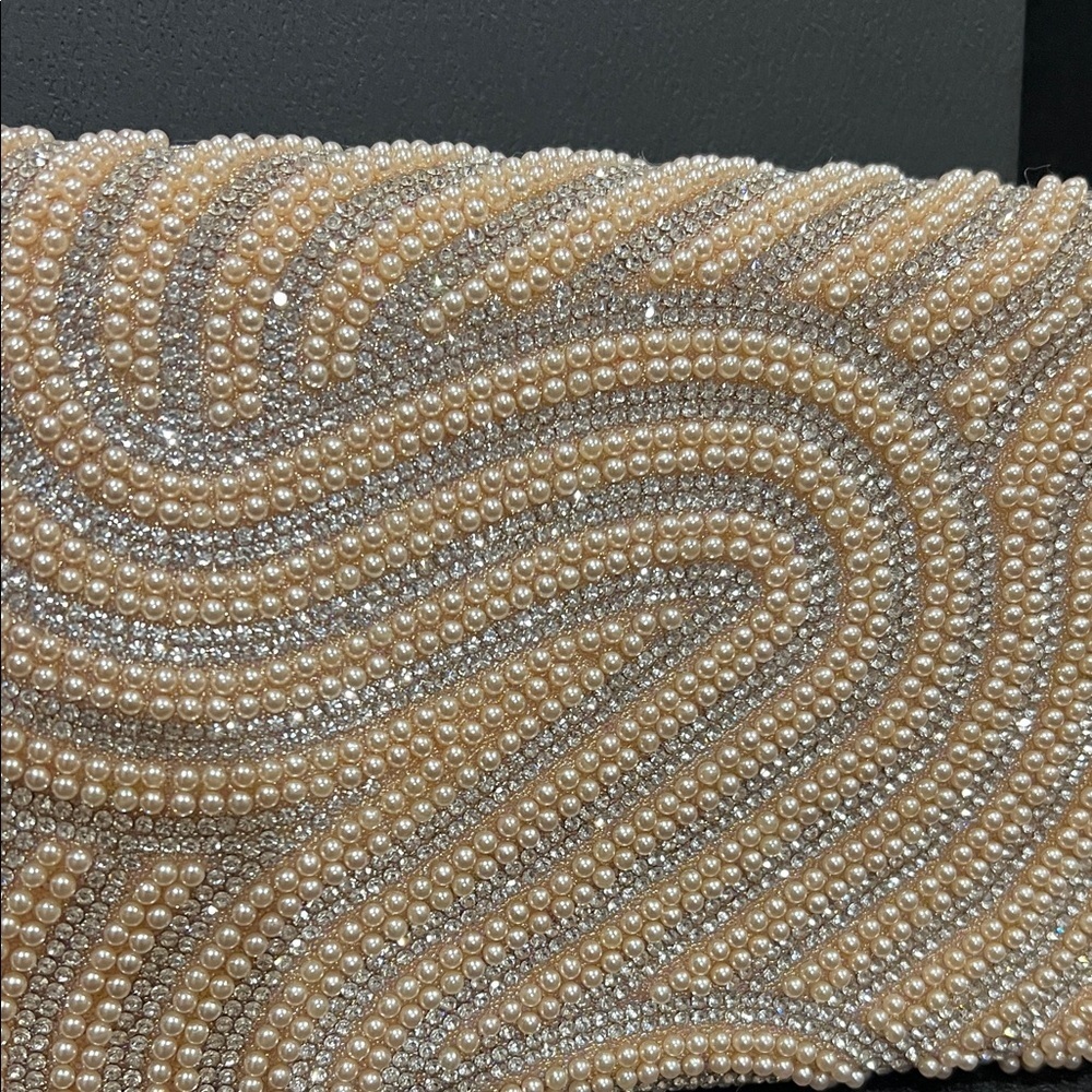 Unbranded | Pearl & Gem Beaded Clutch - Picture 5 of 10